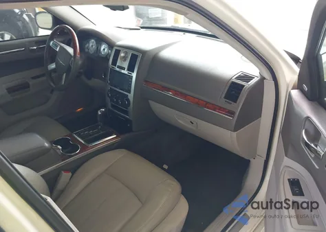 2008 Chrysler 300C Hemi из США, поврежденный, VIN 2C3KA63HX8H208103